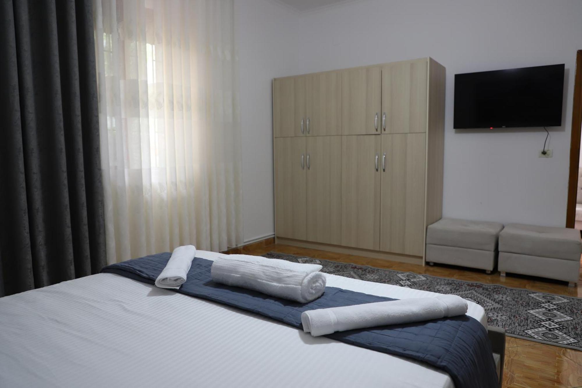 Apartment Xheison Berat Exterior photo